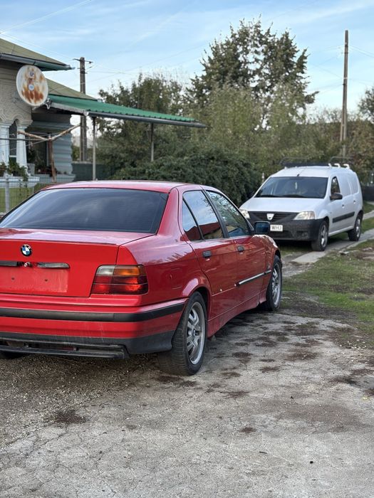 Dezmembrez bmw e36