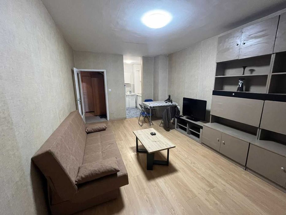 Дава се под наем Двустаен апартамент в София, Дружба 1 - 49 кв.м за 450 € - Снимка #2