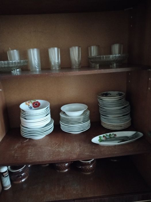 Посуда б/ у в хорошем состоянии