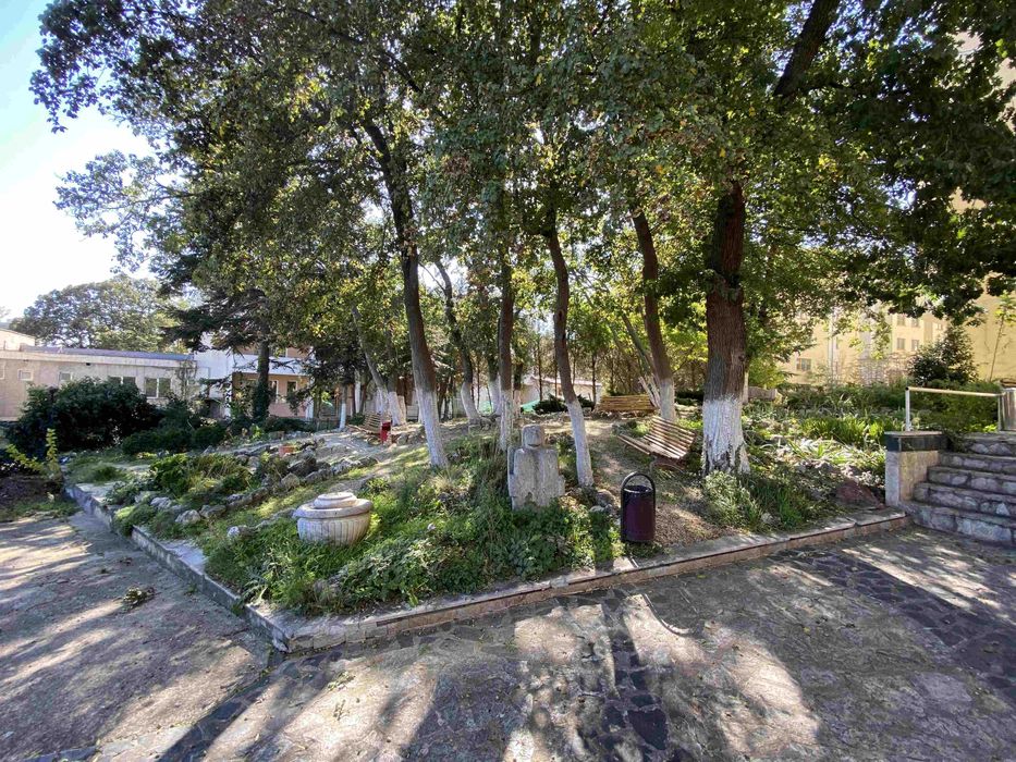 Дава се под наем Едностаен апартамент в к.к. Св.Св. Константин и Елена - 35 кв.м за 357 € - Снимка #18