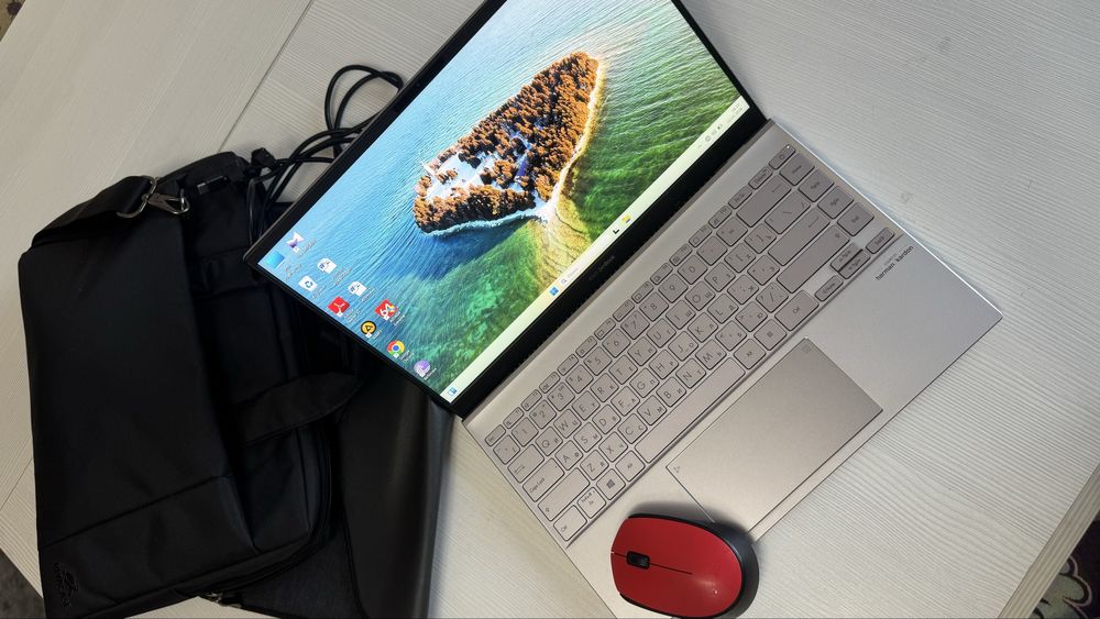 Ноутбук Asus Zeenbook