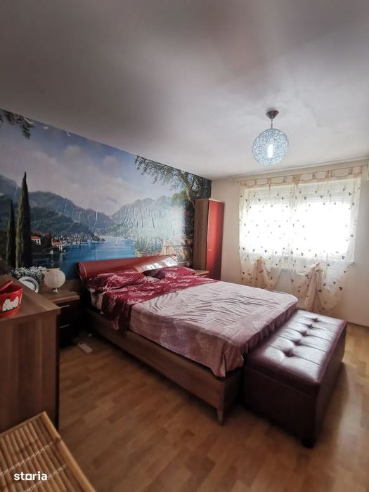 De vânzare apartament 3 camere statiunea Mamaia, zona Butoaie