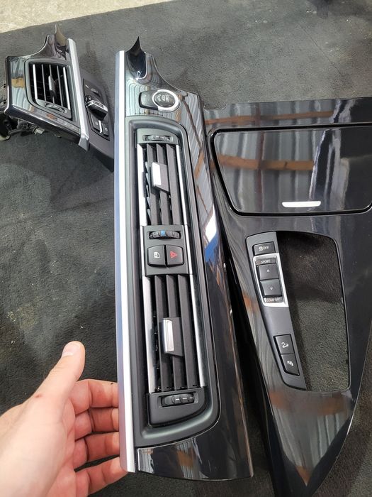 Интериорни лайсни пиано лак за BMW F06