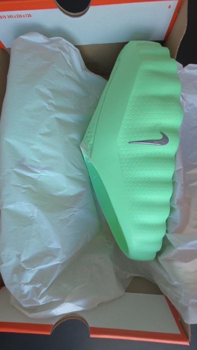 Nike mind 001 (volt green)