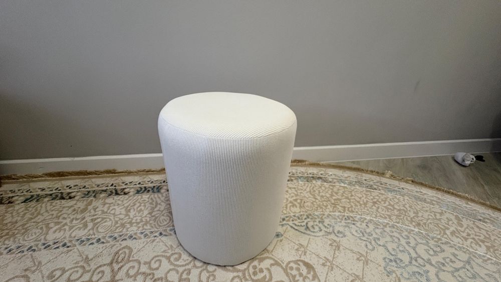 Пуфик  новый в упаковке за 13000