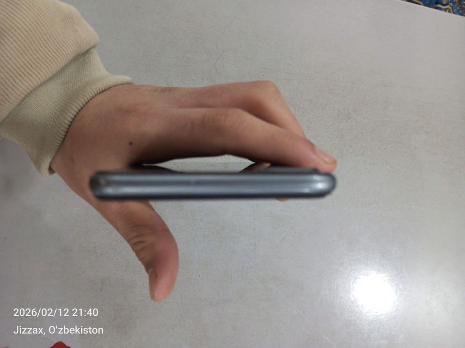 Iphone 8+ sotiladi narxi 1mln kami bor obmen bor