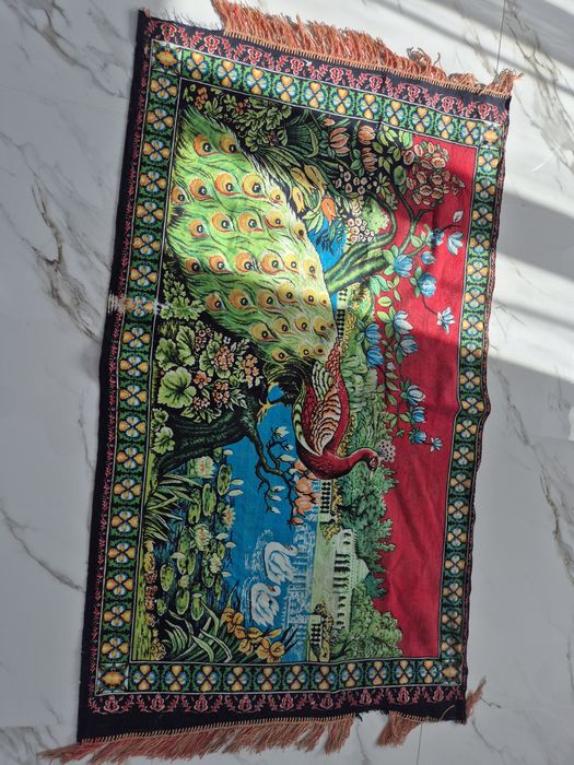 Capetă veche de vânzare