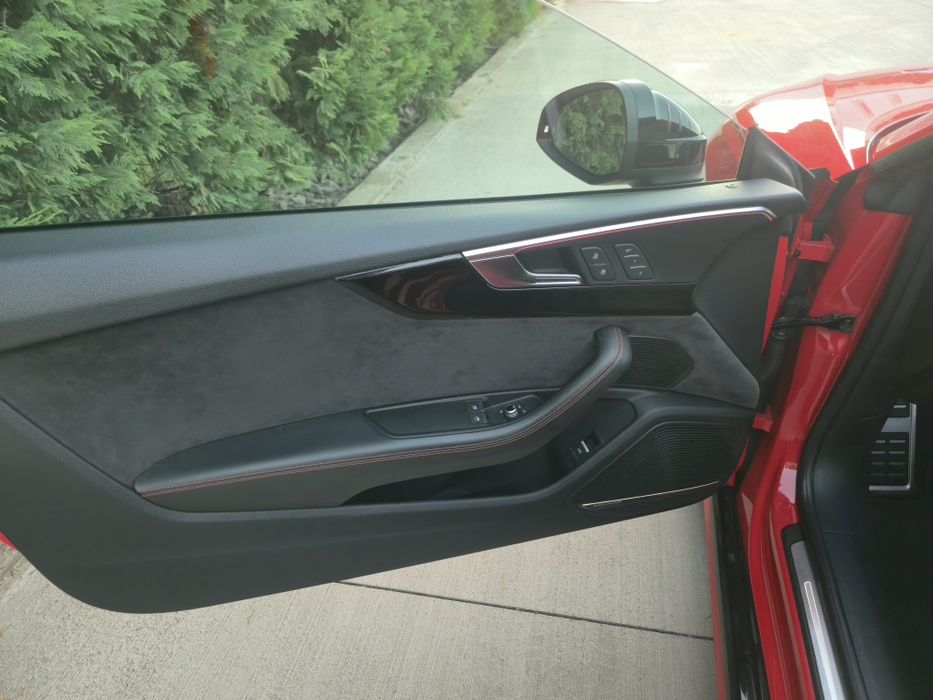 Vand AUDI RS5 COUPE  2018 misano red
