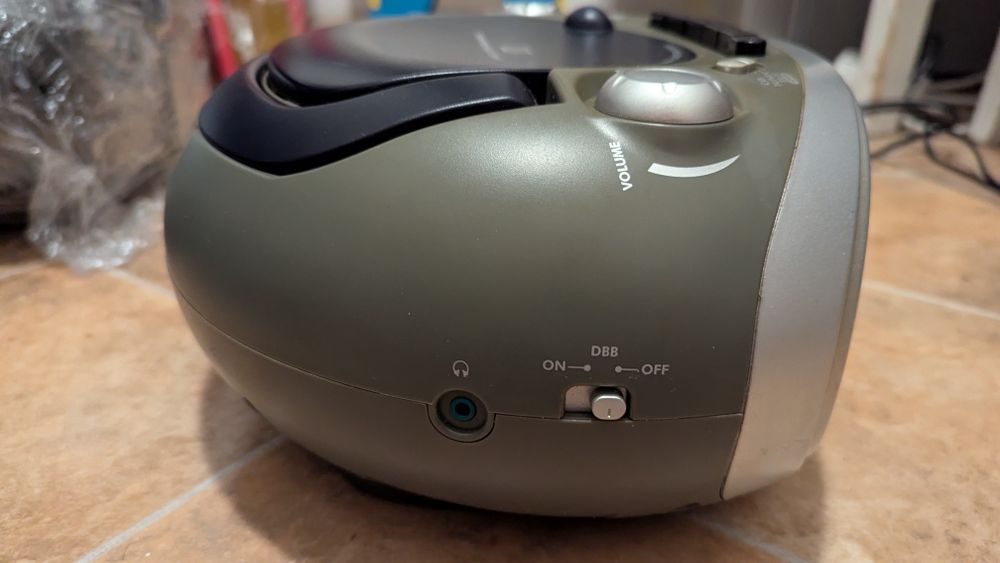 Radiocasetofon cu cd Philips AZ1022/12