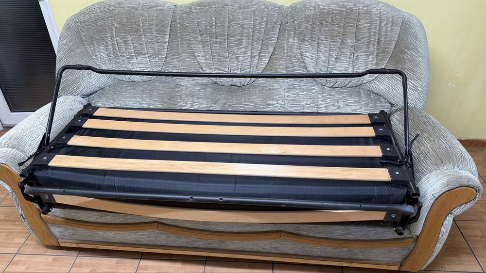 Canapea extensibila solida