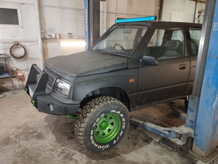 Vând sau schimb Suzuki Vitara 1.6 8 valve