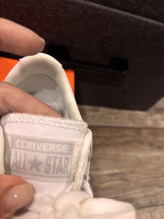 Кожени кецове Converse All Stars, EU 31,5 , чисто нови