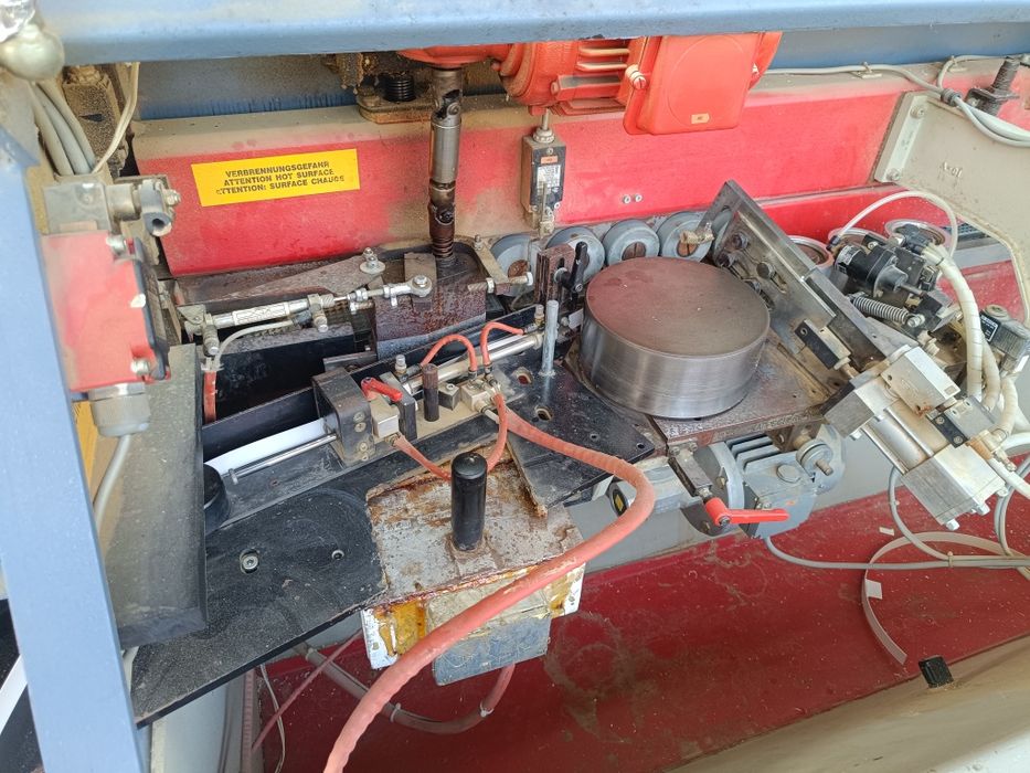 Продавам кантираща машина