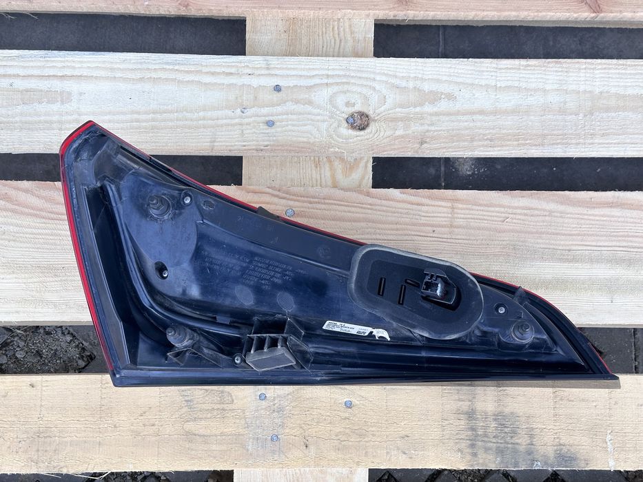 Десен стоп AUDI Q5 SQ5 Фейслифт 8R0945094C