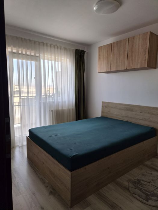 Inchiriez apartament
