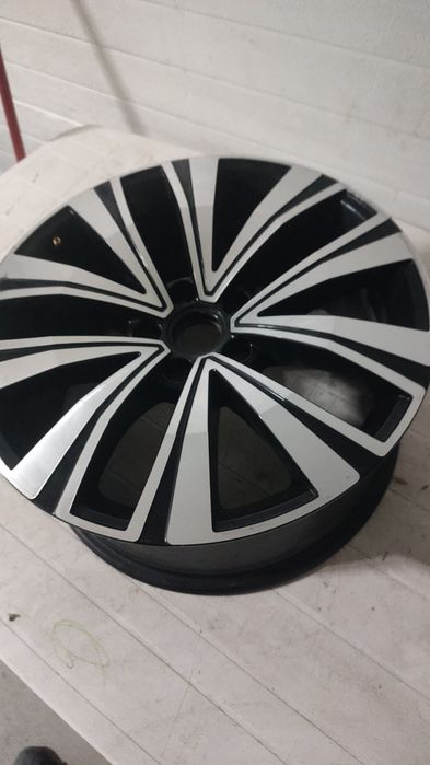 Janta R18 Volkswagen arteon R18