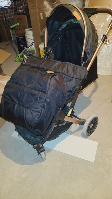 Коляска б/у продам