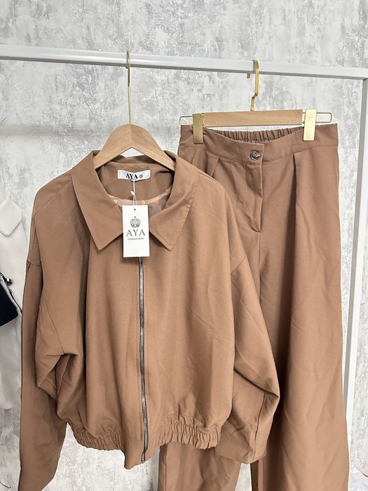 коричневая двойка в классическом стиле