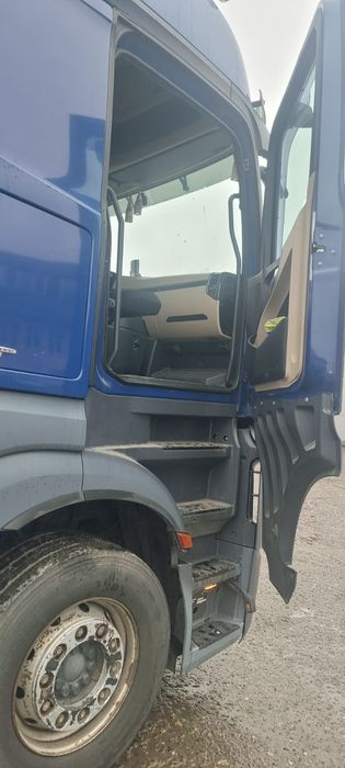 Mercedes-Benz Actros Euro 6 – An 2015 – 884.000 km – Stare excelentă