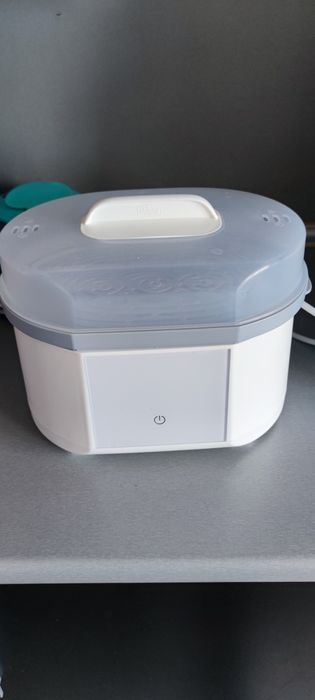 Стерилизатор Chicco с функция сушене.