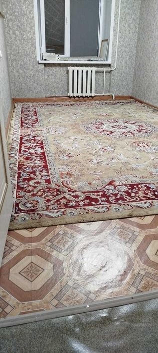 Ковер в хорошем состоянии