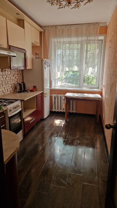 Продам 4 ком.квартиру