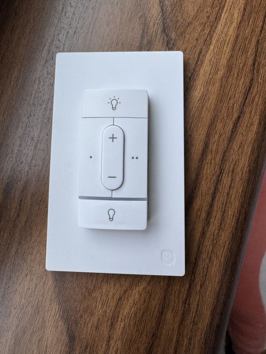 Nanoleaf: Banda led, bec, telecomanda