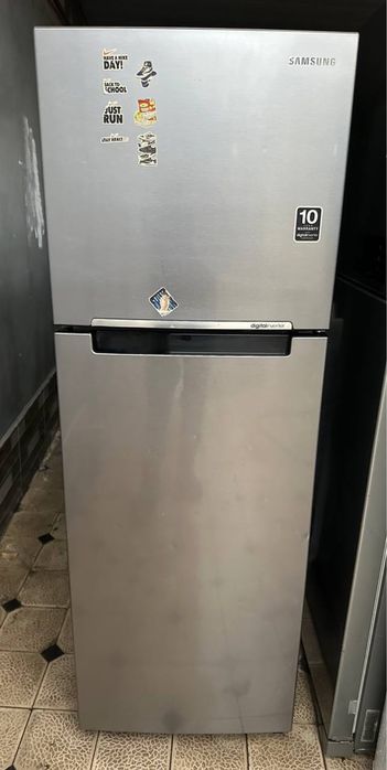 Срочно продаю холодильник