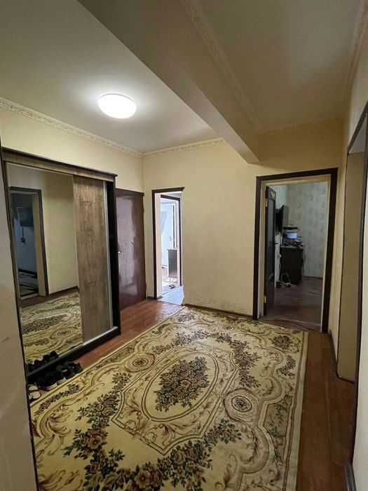 4х комнатная Квартира на первом ипотека есть этаже  с подвалом