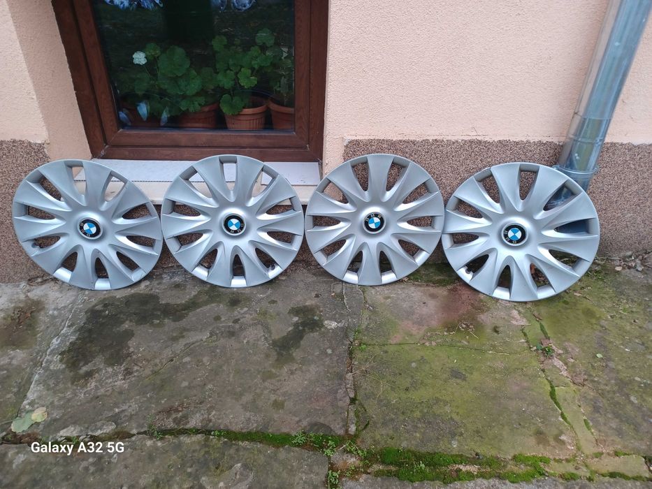 Продавам оригинални тасове за BMWи др. 15"и 16"
