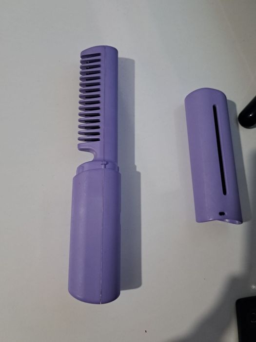 Vând placa îndreptat parul