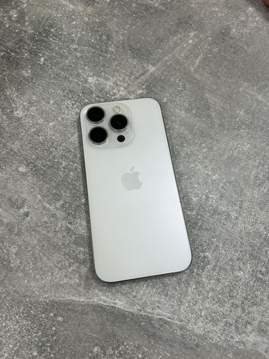 Vand Iphone 15 PRO