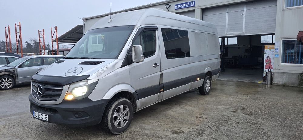 Mercedes Benz sprinter  autoturism 8+1 locuri an 2011 VARIANTE +/- dif.