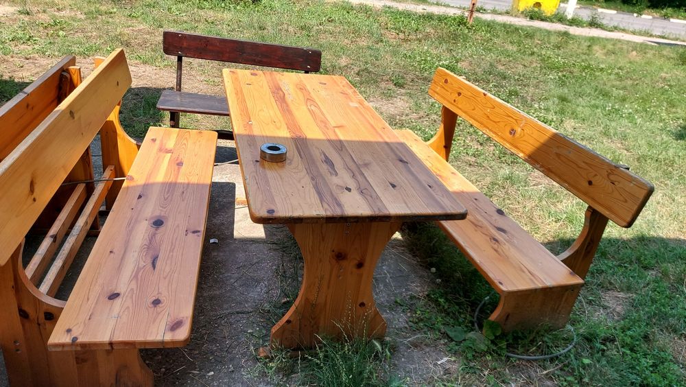 Дървени маси с пейки баварски стил