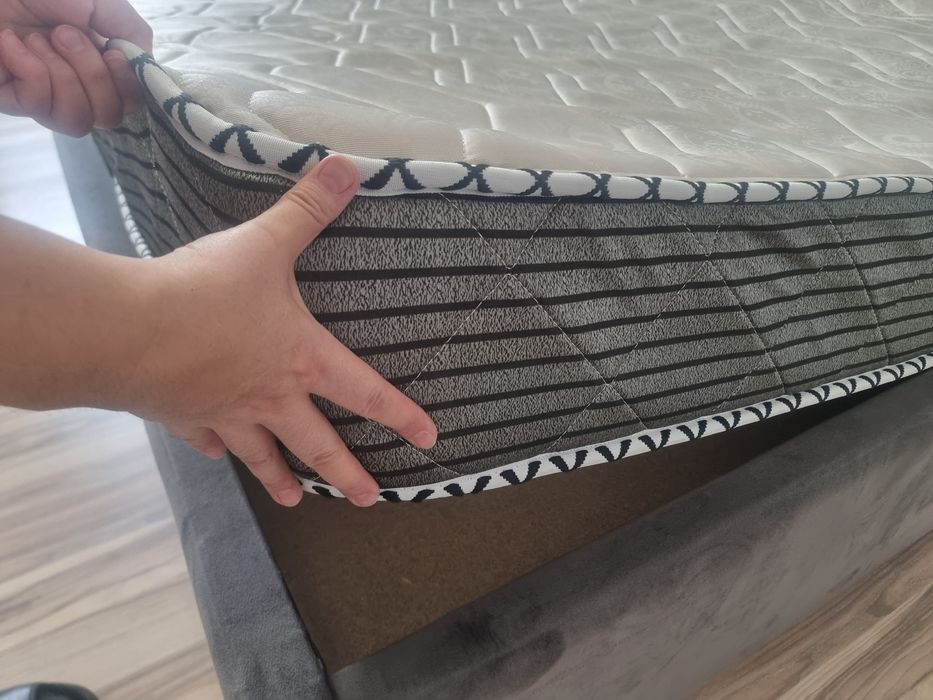 Кровать + матрасы  200*180