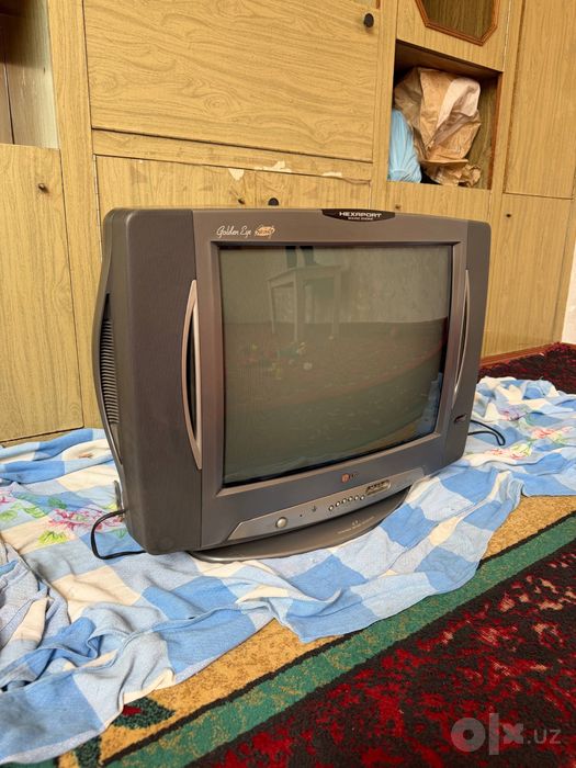 продаётся диван тв пелесос