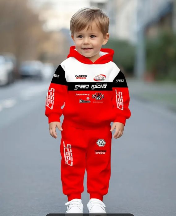 Продам детский костюм