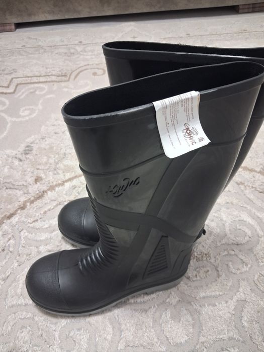Продам сапоги резинвый.