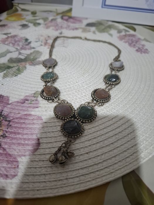 Colier tribal  alpaca cu agate si cuart masiv
