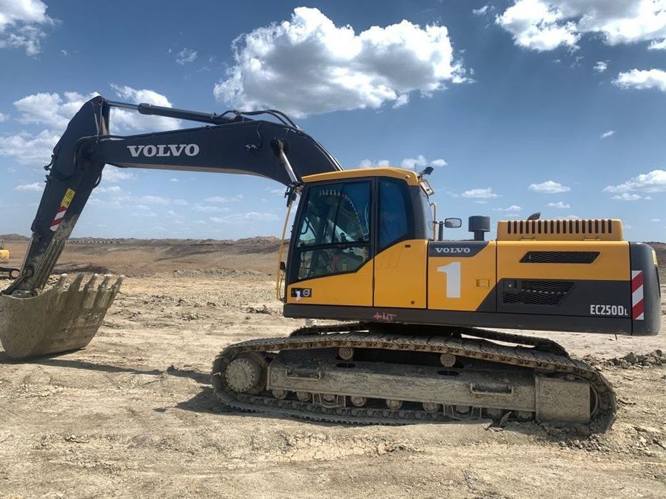 Продам экскаватор VOLVO EC250DL