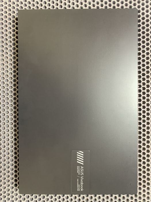 Asus vivobook Oled экран.