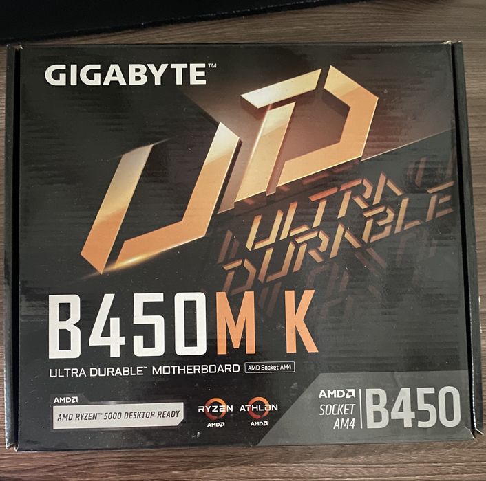 Материнская плата gigabyte B450M