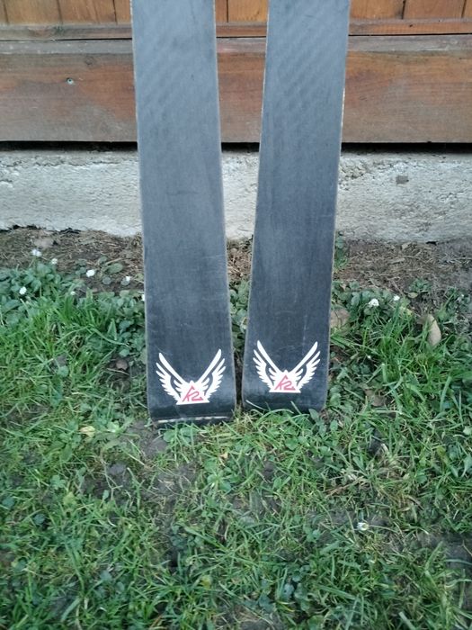 Se vând ski K2 Apache