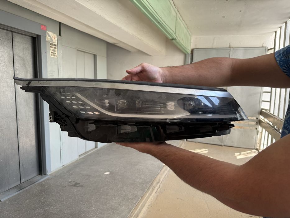 Продаю Правую Фару от byd chazor flagship