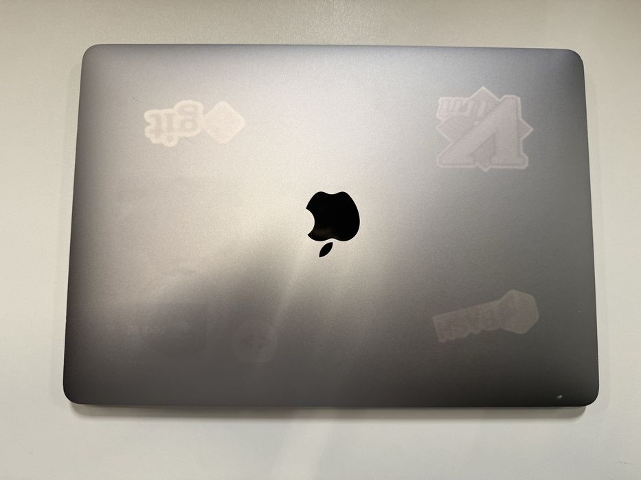 MacBook Pro 2017 i5/8Gb RAM/128Gb SSD