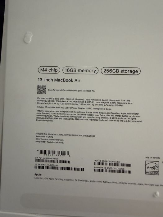 Продам MacBook Air 13-m4