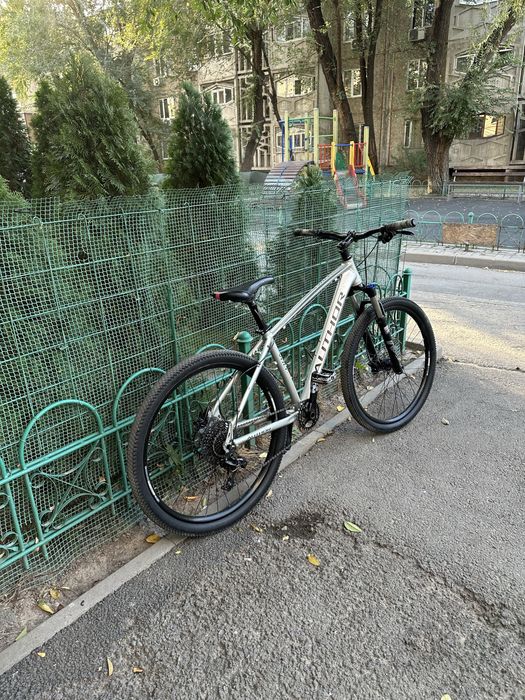 Продам Велосипед Author volt 27.5 Новый