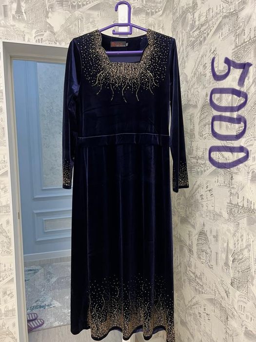 Продаются вечерние платья