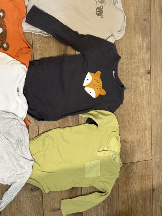 Lot haine baiat marimea 92 - body-uri si pantaloni