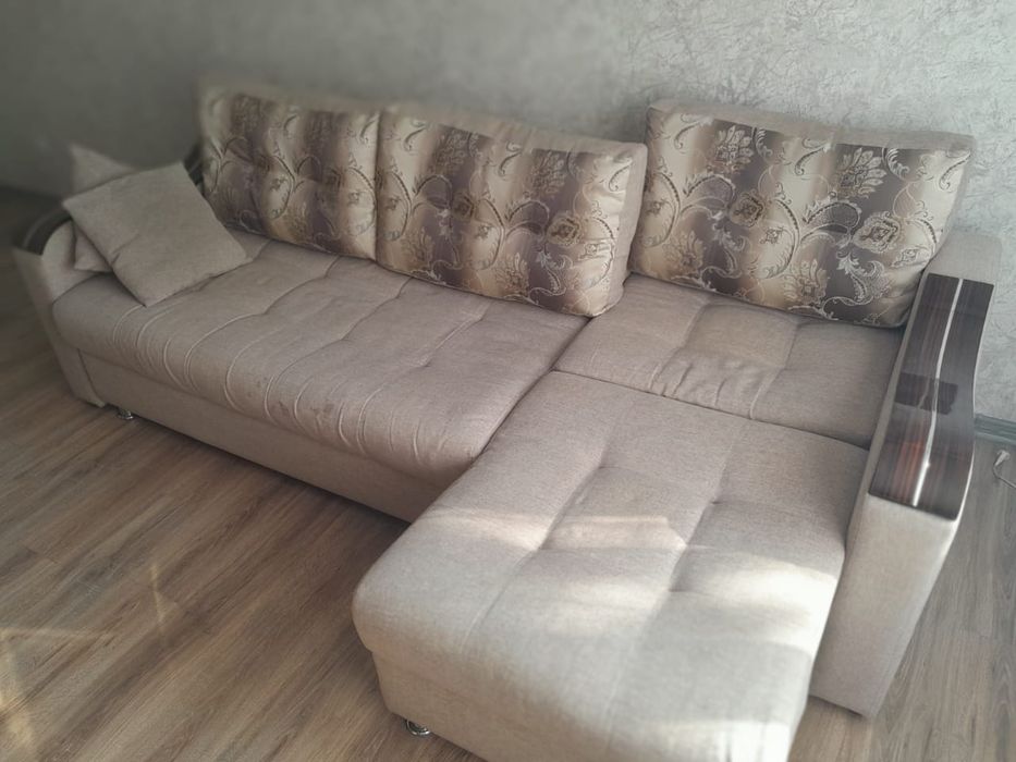 Продам диван в отличном состоянии